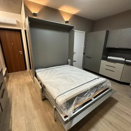 Loft Il Castello Διαμέρισμα Cislago